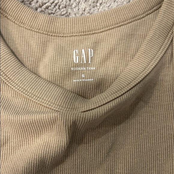 Gap Ribbed Tanks - Picture 3 of 3